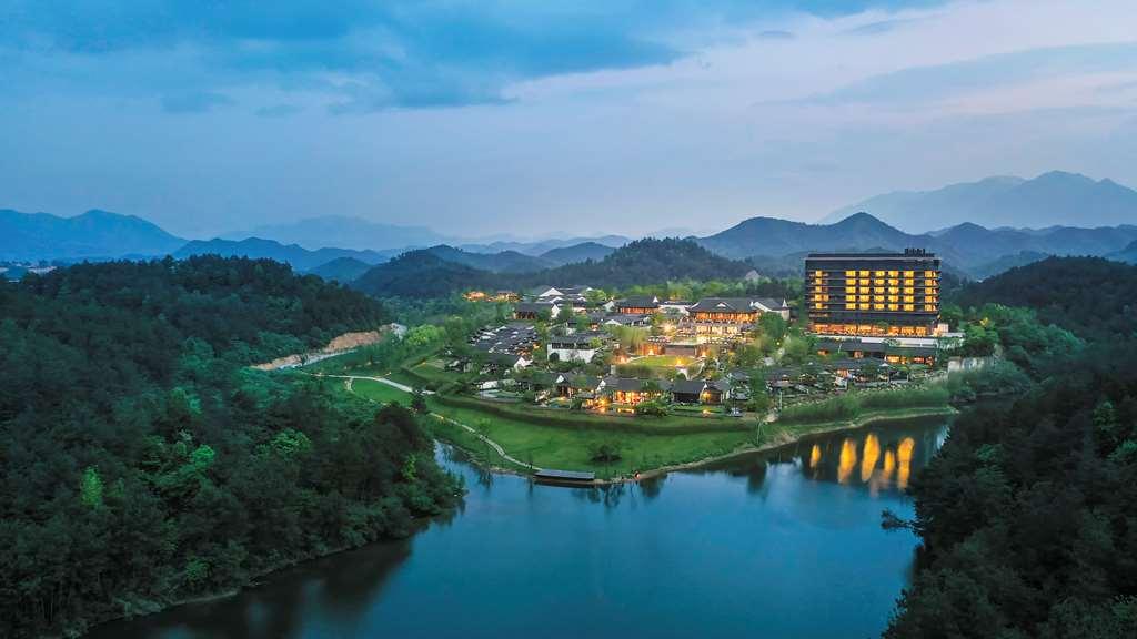 Hotel Banyan Tree Anji Huzhou Exterior foto