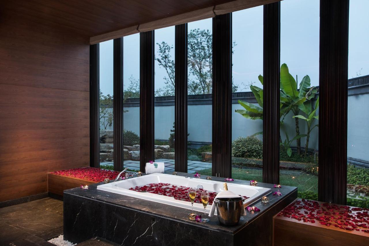 Hotel Banyan Tree Anji Huzhou Exterior foto