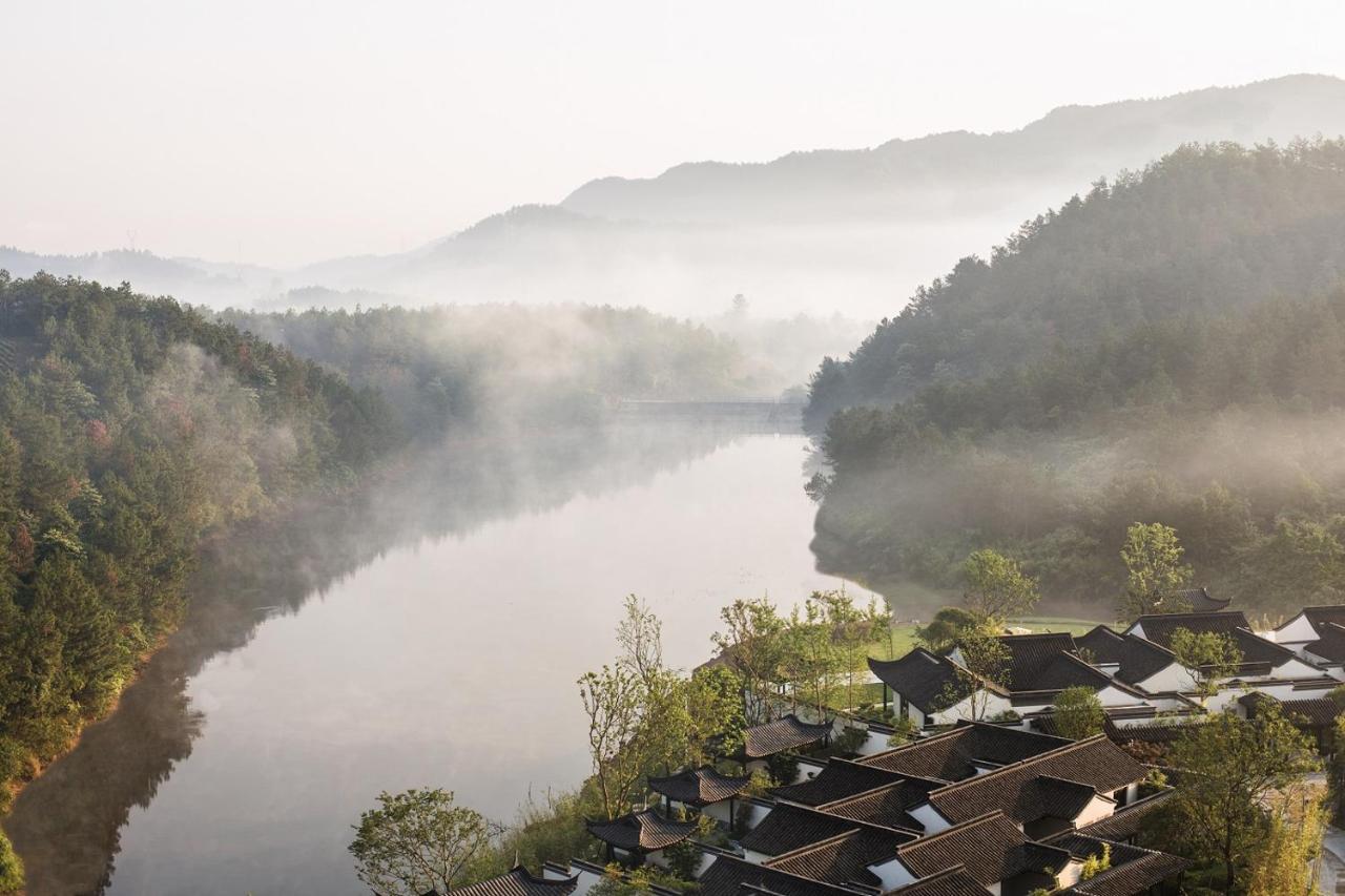 Hotel Banyan Tree Anji Huzhou Exterior foto